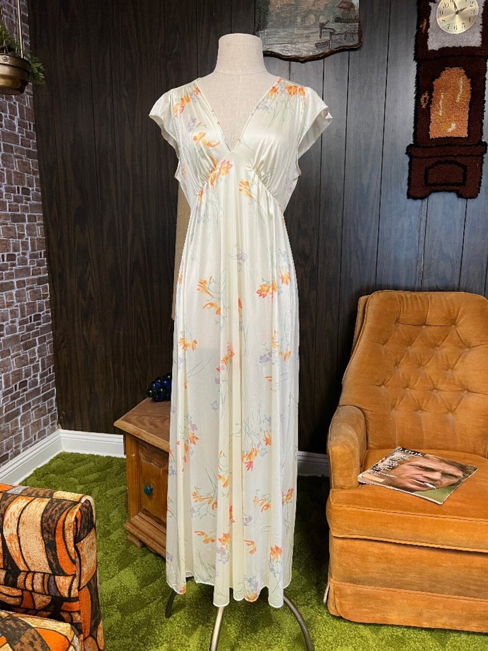 EUC Vintage 70s Vanity Fair Floral Tie Back Ruffle Sleeve Nightgown Slip Dress S